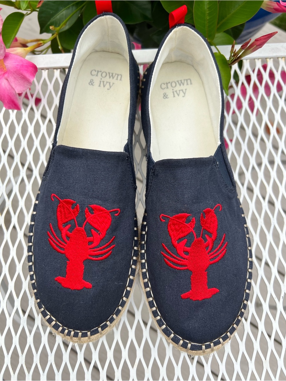 NEW CROWN & IVY LOBSTER FLATS - Picture 2 of 7